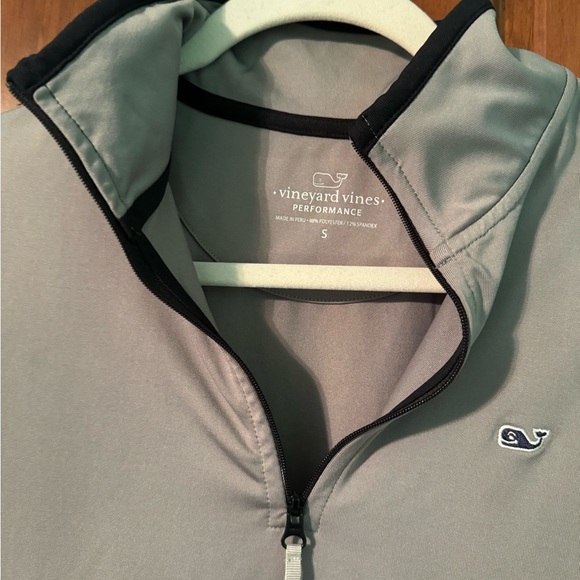 Vineyard Vines Performance Half Zip - Picture 3 of 3